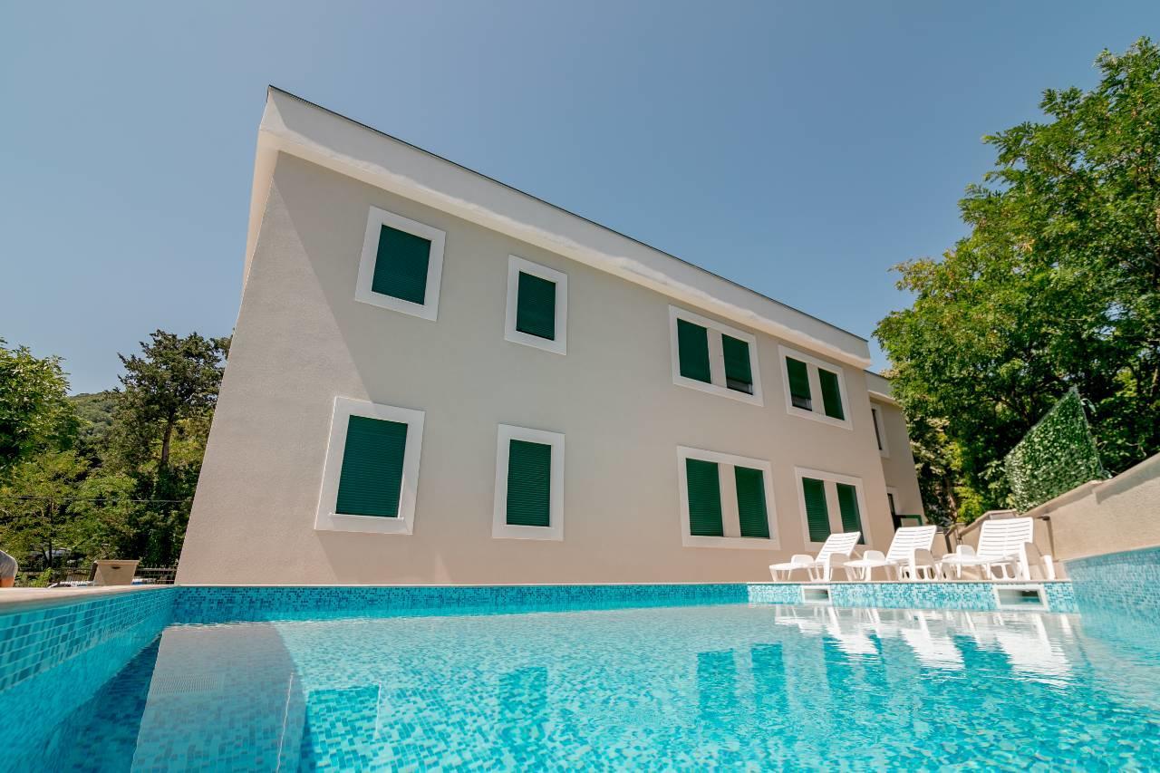 Apartmani Luka Мельине Экстерьер фото