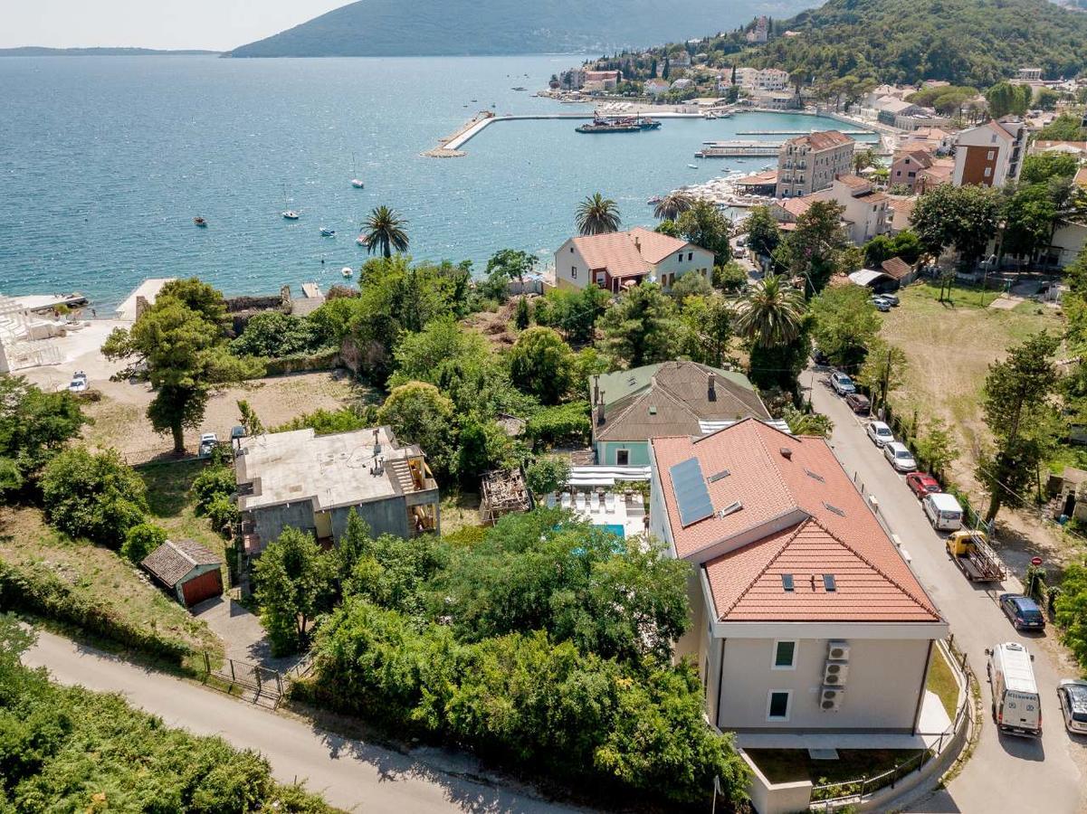 Apartmani Luka Мельине Экстерьер фото