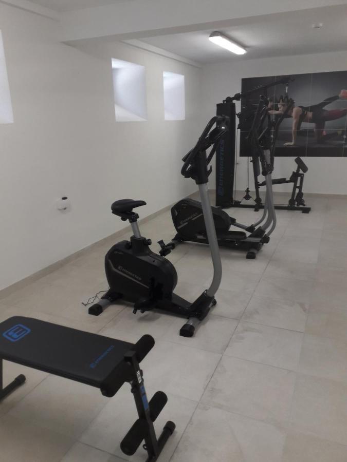 Apartmani Luka Мельине Экстерьер фото